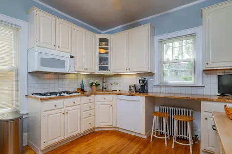 830 Lincoln Avenue Saint Paul MN 55105