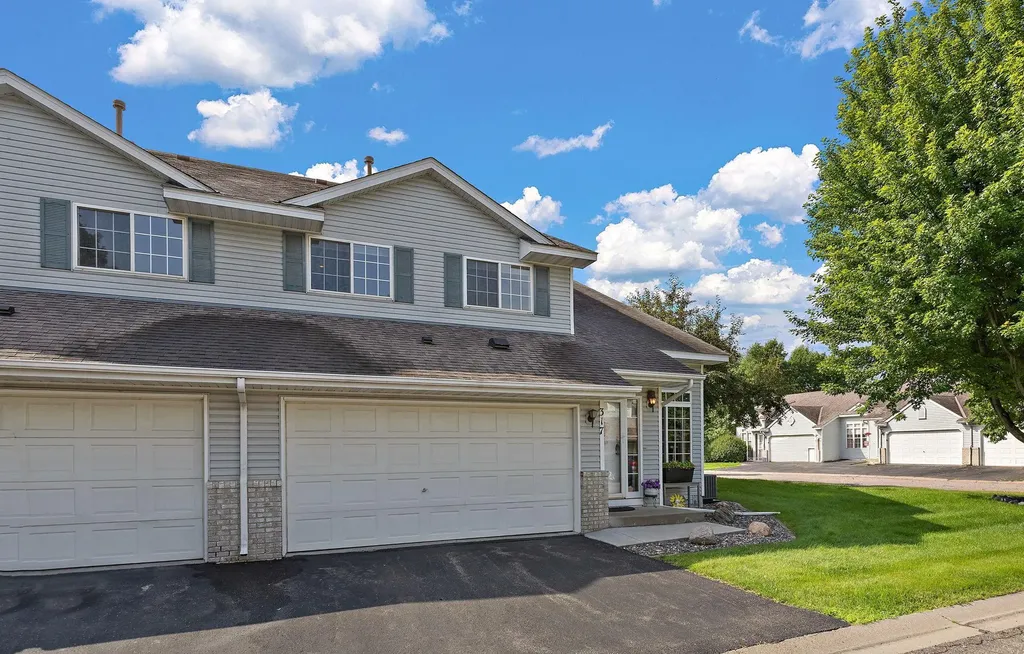 317 Creekside Drive Buffalo MN 55313