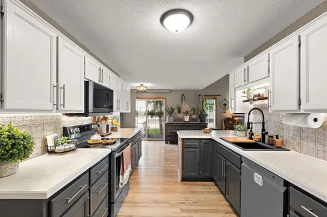 317 Creekside Drive Buffalo MN 55313