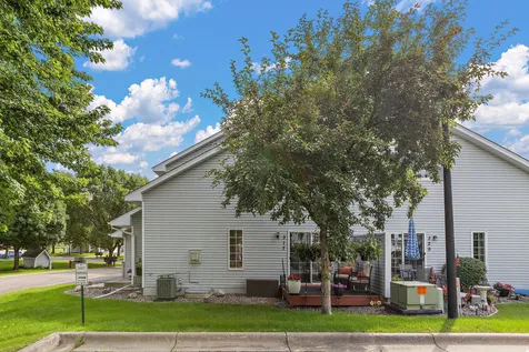 317 Creekside Drive Buffalo MN 55313