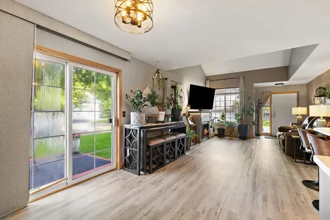 317 Creekside Drive Buffalo MN 55313