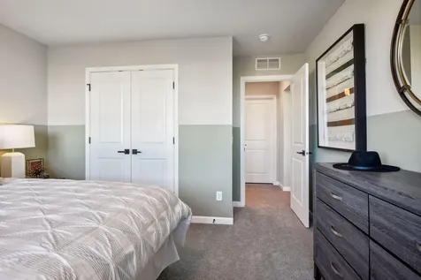 1542 Philipp Way Shakopee MN 55379