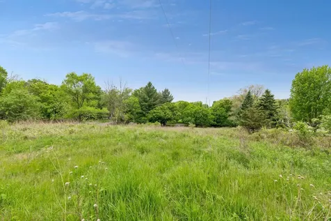 10 Sunny Side Lane Sunfish Lake MN 55118