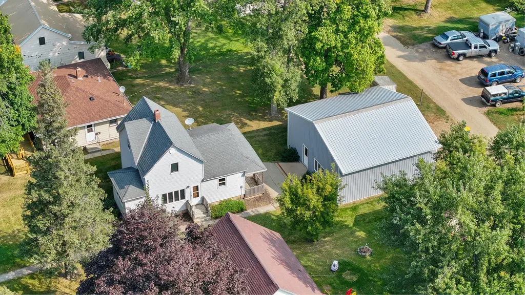 418 N Hubert Street Ivanhoe MN 56142