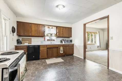 418 N Hubert Street Ivanhoe MN 56142