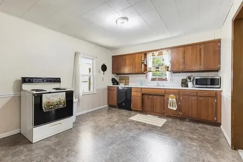 418 N Hubert Street Ivanhoe MN 56142