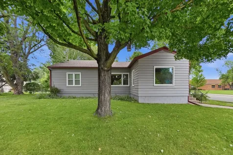 901 31st Avenue N Saint Cloud MN 56303