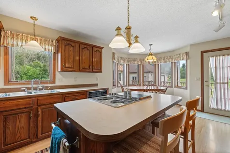 6 Lacosta Drive Dellwood MN 55110