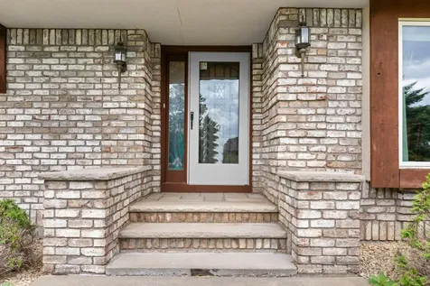 6 Lacosta Drive Dellwood MN 55110