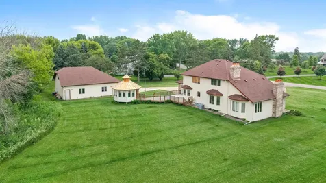 6 Lacosta Drive Dellwood MN 55110