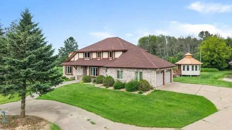 6 Lacosta Drive Dellwood MN 55110