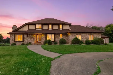 6 Lacosta Drive Dellwood MN 55110