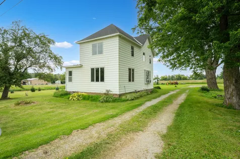55570 State Highway 56 West Concord MN 55985
