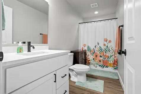 6713 71st Avenue S Horace ND 58047