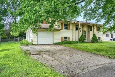 116 Hayes Road Apple Valley MN 55124