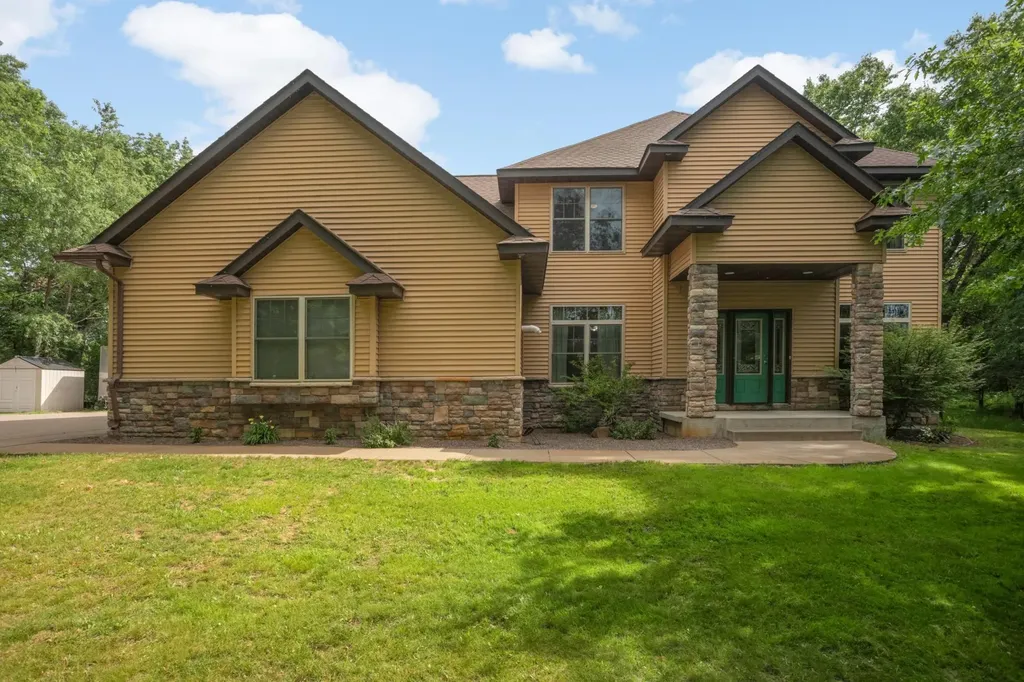 23601 Rockney Street NE Bethel MN 55005