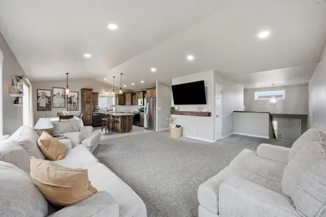 4558 13th Street S Moorhead MN 56560