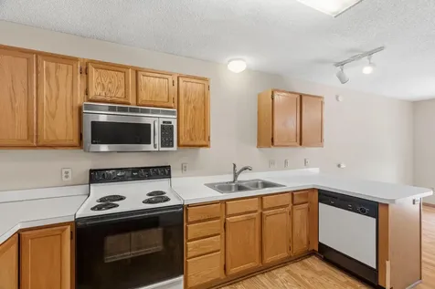 18231 Warbler Lane Eden Prairie MN 55346