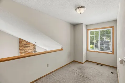 18231 Warbler Lane Eden Prairie MN 55346