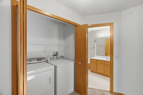 18231 Warbler Lane Eden Prairie MN 55346