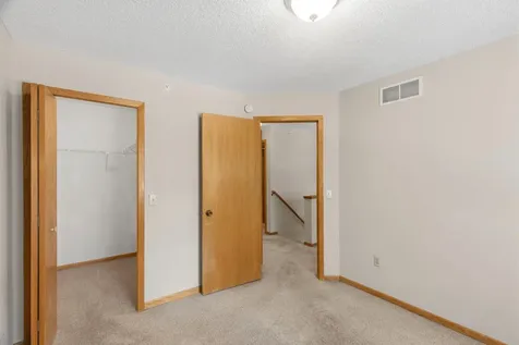 18231 Warbler Lane Eden Prairie MN 55346
