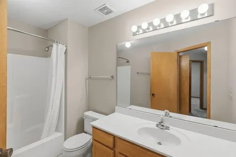 18231 Warbler Lane Eden Prairie MN 55346