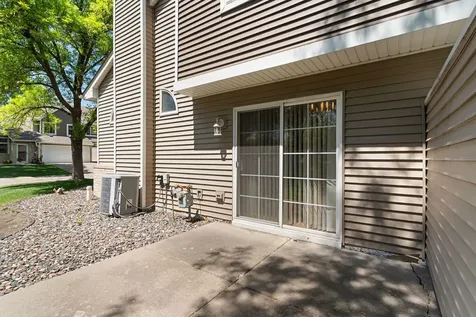 18231 Warbler Lane Eden Prairie MN 55346