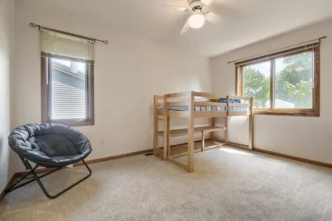 383 Belmont Lane E Maplewood MN 55117