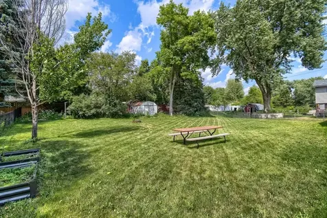 383 Belmont Lane E Maplewood MN 55117