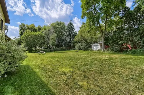 383 Belmont Lane E Maplewood MN 55117
