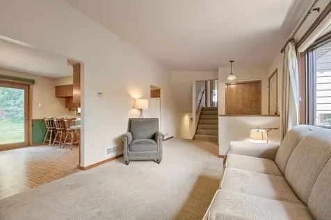 383 Belmont Lane E Maplewood MN 55117