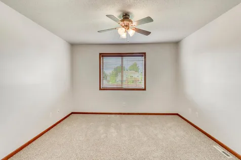 1217 37th Avenue S Moorhead MN 56560