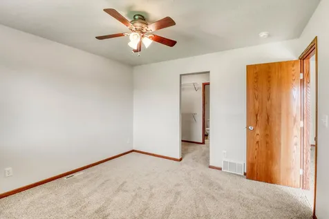 1217 37th Avenue S Moorhead MN 56560