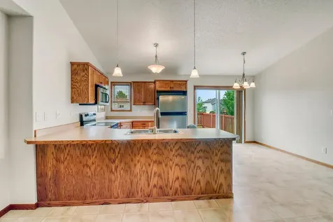 1217 37th Avenue S Moorhead MN 56560