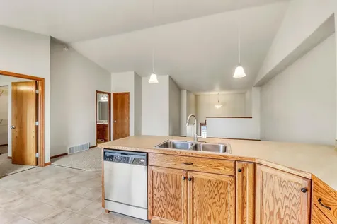 1217 37th Avenue S Moorhead MN 56560