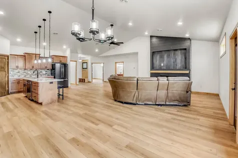 215 Emma Court Mapleton ND 58059