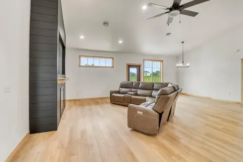 215 Emma Court Mapleton ND 58059