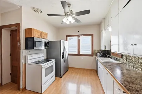 117 S Market Street Belle Plaine MN 56011