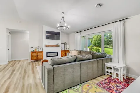 1190 Bay Ridge Drive Detroit Lakes MN 56501