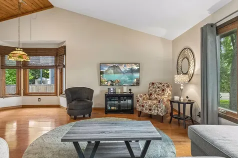 2480 Ariel Street N North Saint Paul MN 55109
