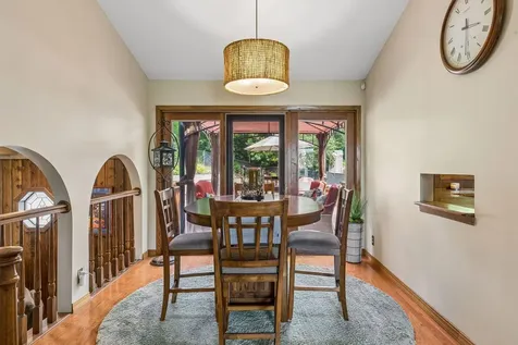 2480 Ariel Street N North Saint Paul MN 55109