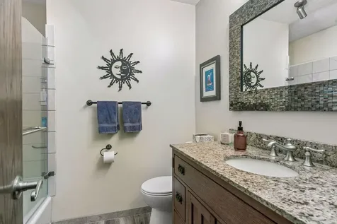 2480 Ariel Street N North Saint Paul MN 55109
