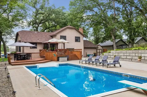 2480 Ariel Street N North Saint Paul MN 55109