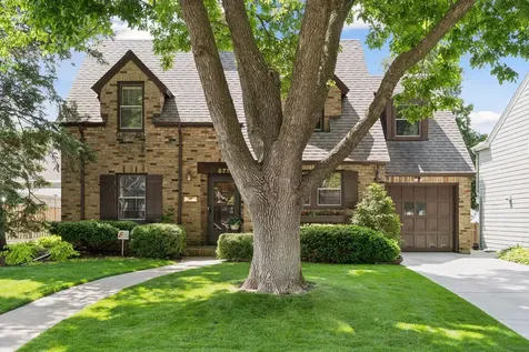 671 Josephine Place Saint Paul MN 55116