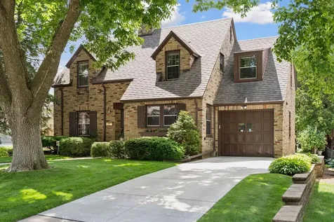 671 Josephine Place Saint Paul MN 55116