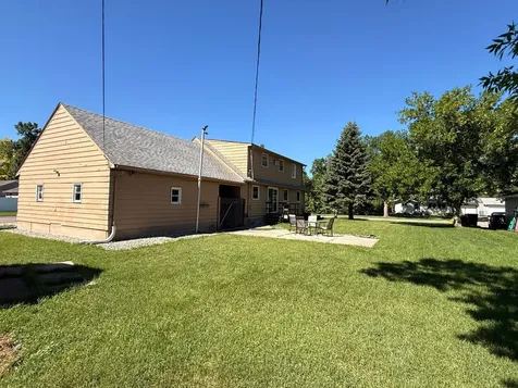 1902 8th Avenue N Moorhead MN 56560
