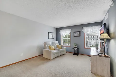 4926 Bisset Lane Inver Grove Heights MN 55076
