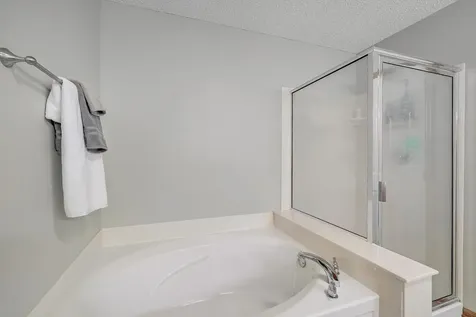 4926 Bisset Lane Inver Grove Heights MN 55076