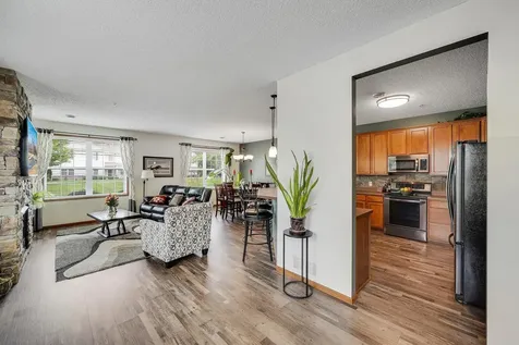4926 Bisset Lane Inver Grove Heights MN 55076