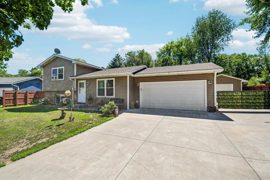 3720 232nd Avenue NW Saint Francis MN 55070
